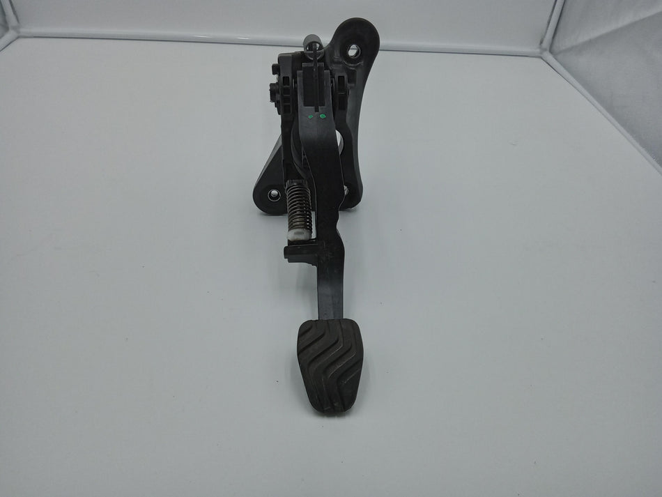Pedale frizione DACIA Sandero Serie (21>)