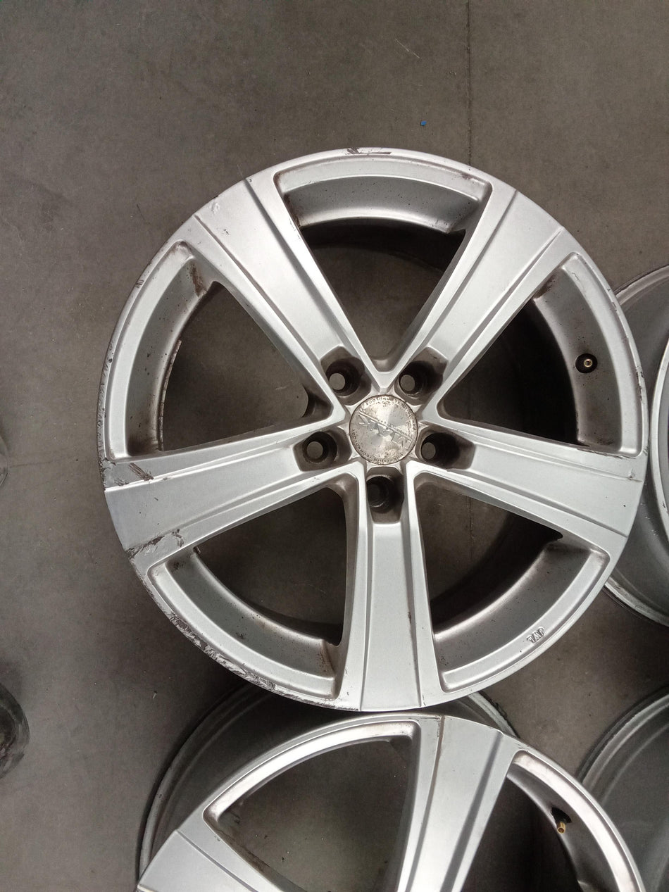 4 Cerchi in lega HYUNDAI Tucson serie