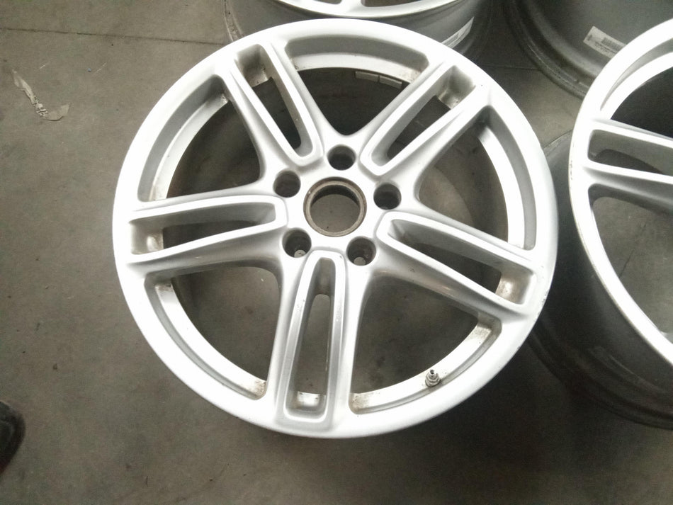 4 Cerchi in lega PORSCHE Panamera Berlina