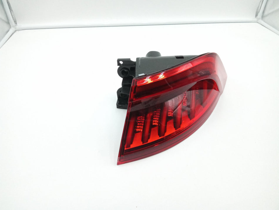 Stop fanale posteriore a LED Destro AUDI Q8 Serie (4MN) (18>)