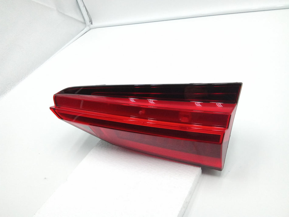 Fanale posteriore DX a LED  integrato nel portellone AUDI A6 Avant Serie C8 (4A5) (18>)
