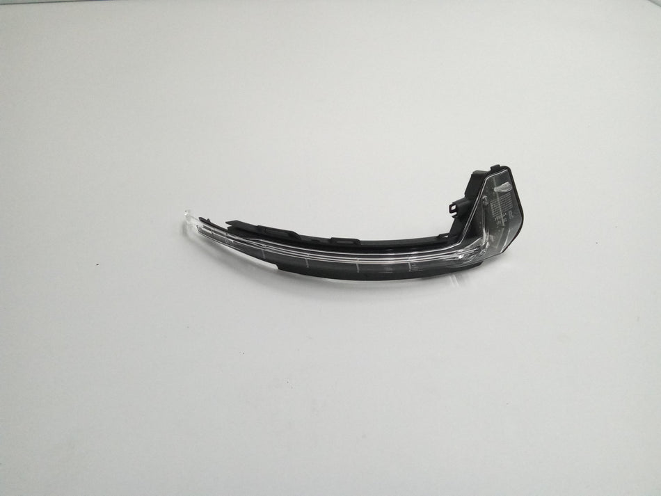 Freccia specchietto retrovisore DX AUDI A1 Serie (8X1) (10>14)