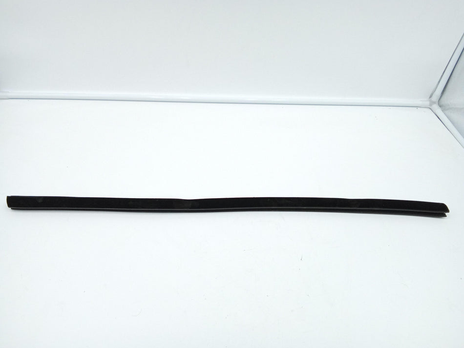 Guarnizione vetro anteriore ALFA ROMEO 156 Berlina Serie (932_) (97>03)