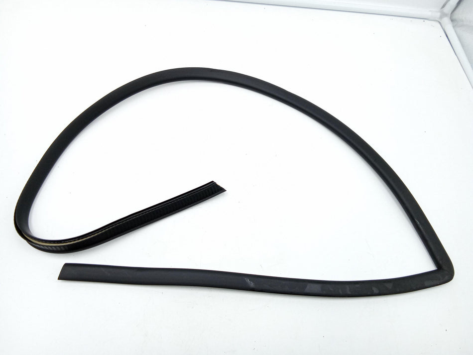 Profilato in Gomma ALFA ROMEO 164 Serie (164_) (87>97)