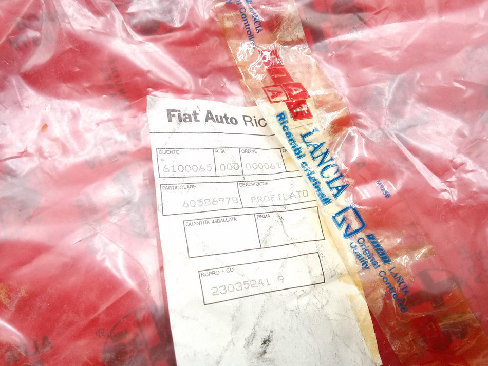 Guarnizione Portiera Posteriore Destra ALFA ROMEO 164 Serie (164_) (87>97)