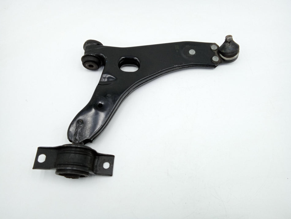 Braccio Oscillante anteriore destro FORD Focus Berlina 3° Serie