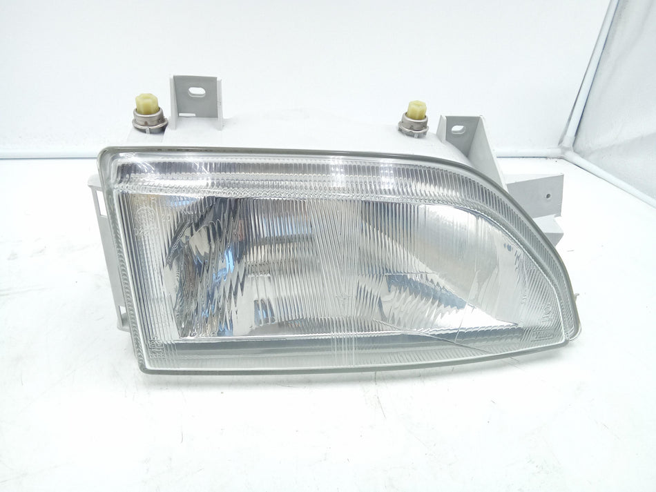 Faro anteriore Destro FORD Escort Berlina IV Serie (83>94)