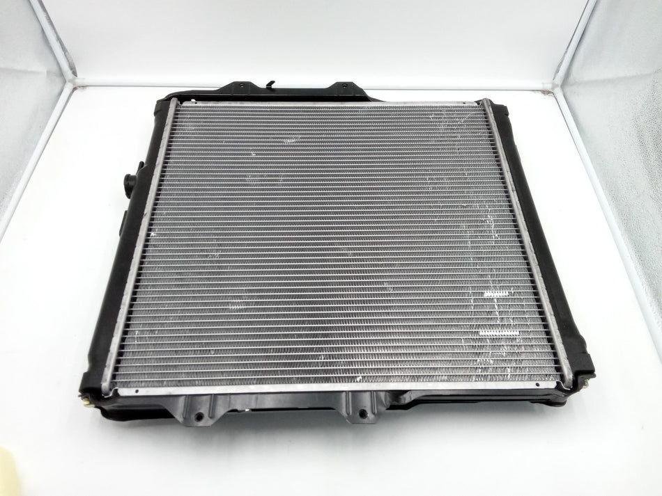 Radiatore acqua TOYOTA HiLux 2° Serie
