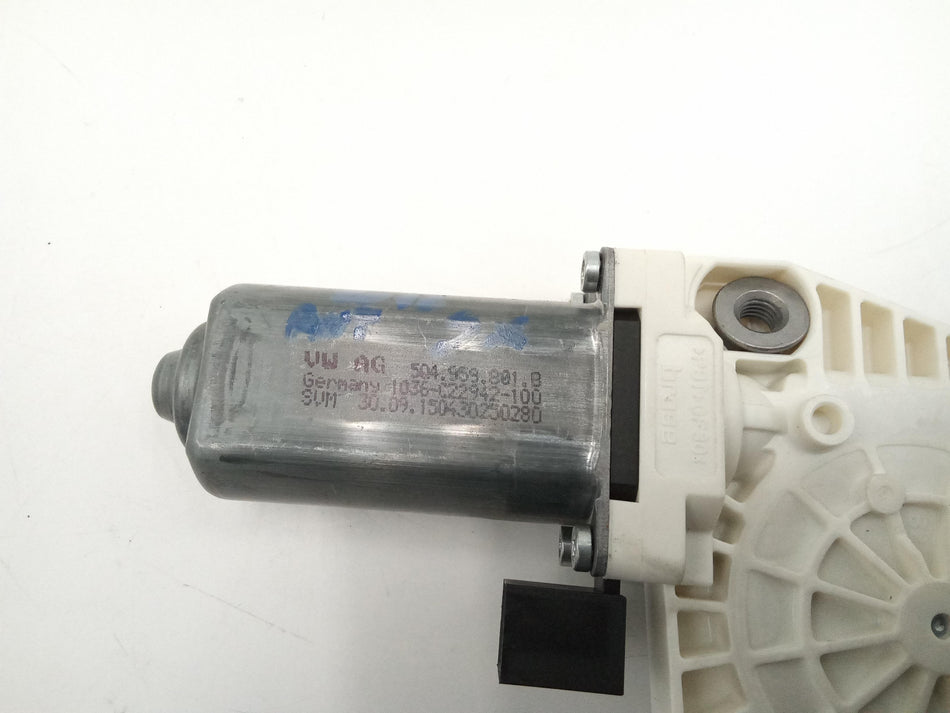 Motorino Alzavetro Anteriore Sinistro VOLKSWAGEN Passat Variant B8 (3G5, CB5) (14>)