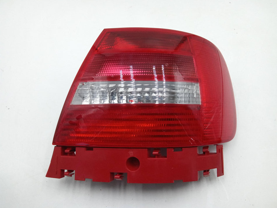 Stop fanale posteriore Destro AUDI A4 Avant (8D) (97>00)