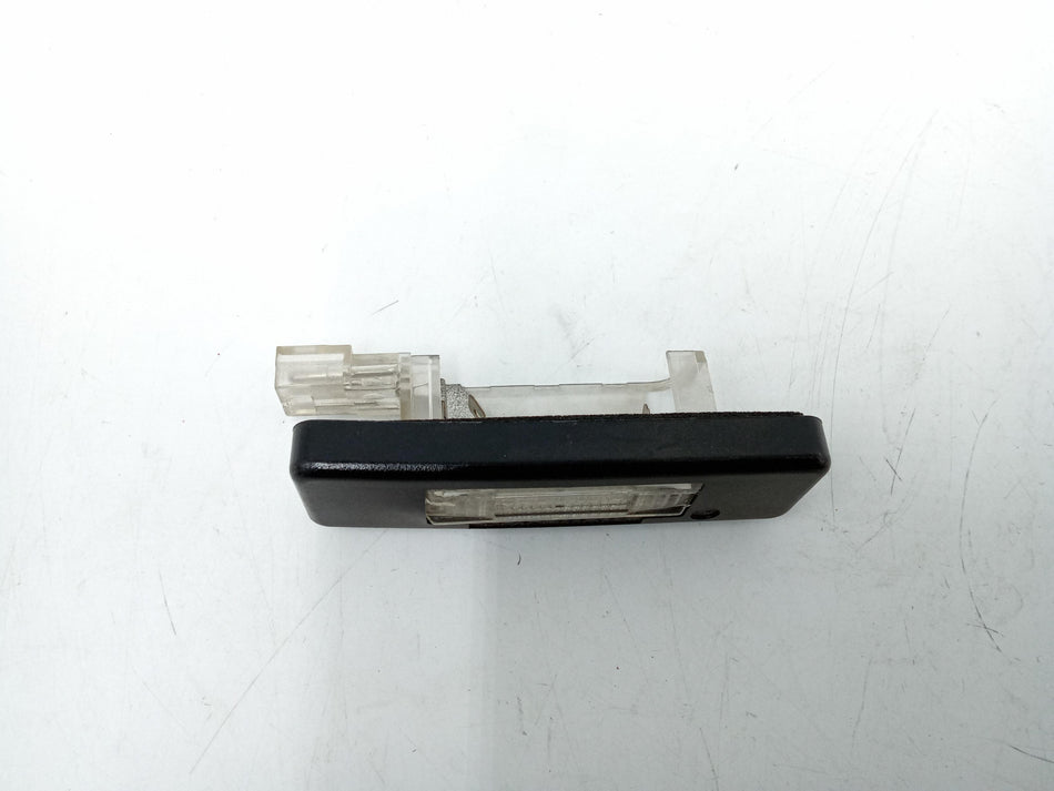 Fanale luce targa BMW Serie 5 E34 Berlina