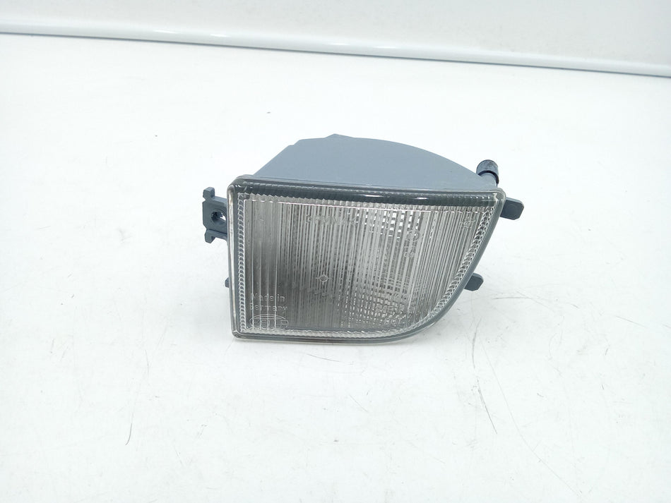 Freccia fanalino ant sx VOLKSWAGEN Passat Berlina 1° Serie