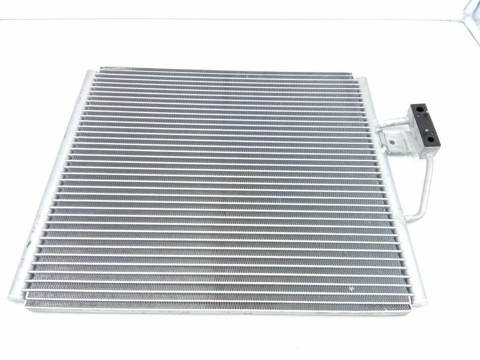 Condensatore BMW Serie 5 E39 Berlina