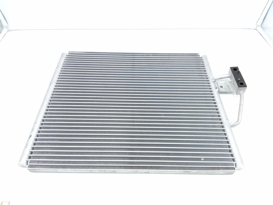 Condensatore BMW Serie 5 E39 Berlina