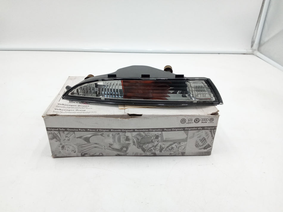 Freccia fanalino ant DX VOLKSWAGEN Scirocco Serie (137) (08>14)