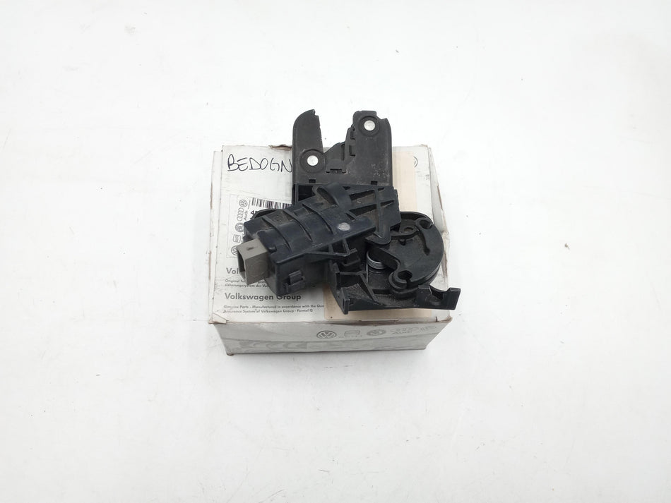 Serratura portellone posteriore VOLKSWAGEN Passat Berlina 4° Serie