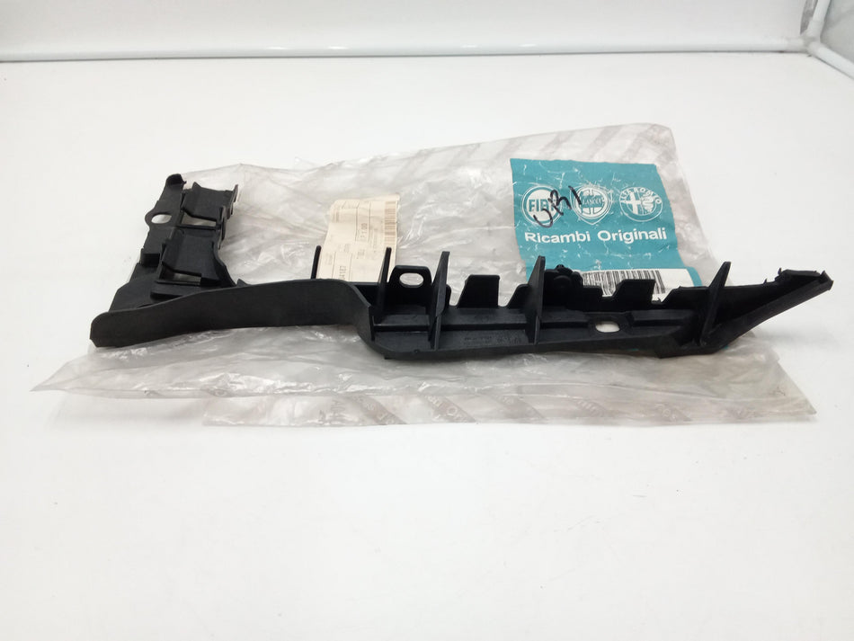 Supporto paraurti posteriore ALFA ROMEO 159 Sportwagon Serie (05>11)
