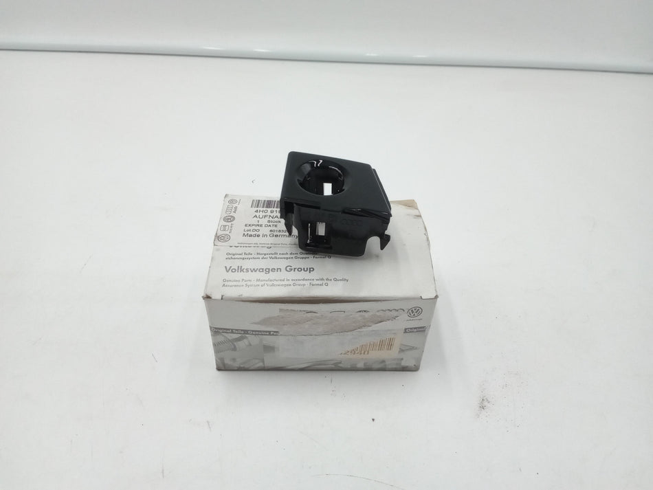 Supporto sensore di parcheggio AUDI A8 Serie D4 (4HC,4HL) (09>18)