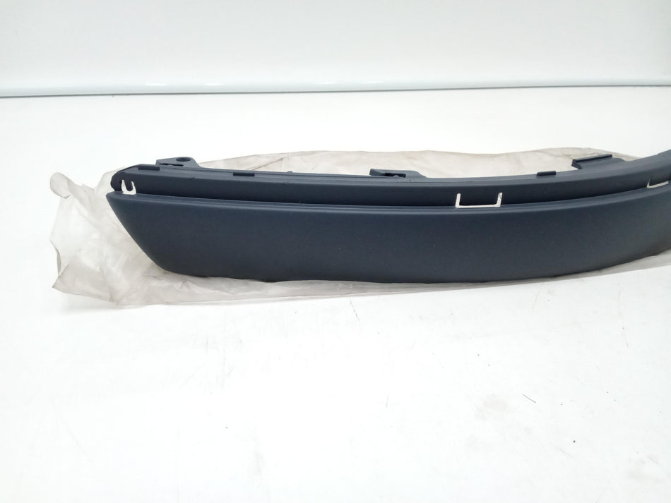 Modanatura Paraurti Anteriore Destra VOLKSWAGEN Passat Variant 3° Serie