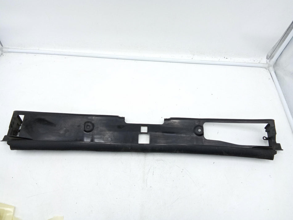 Convogliatore AUDI A8 Serie D4 (4HC,4HL) (09>18)