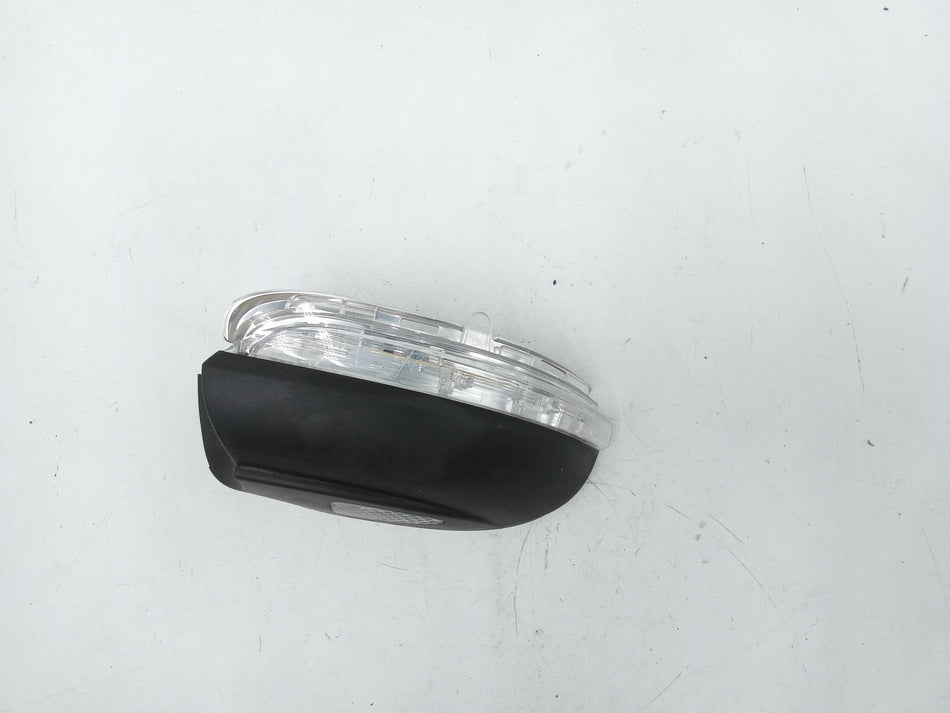 Freccia fanalino ant sx VOLKSWAGEN Golf 6 Berlina (08>12)