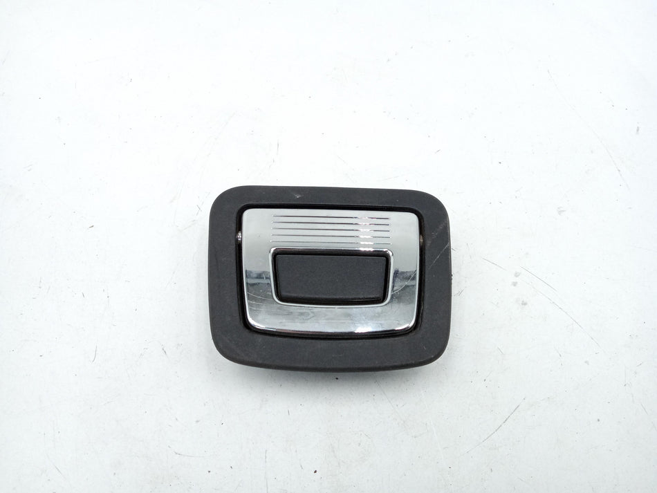 Maniglia tappeto vano baule MERCEDES Classe C Berlina W204
