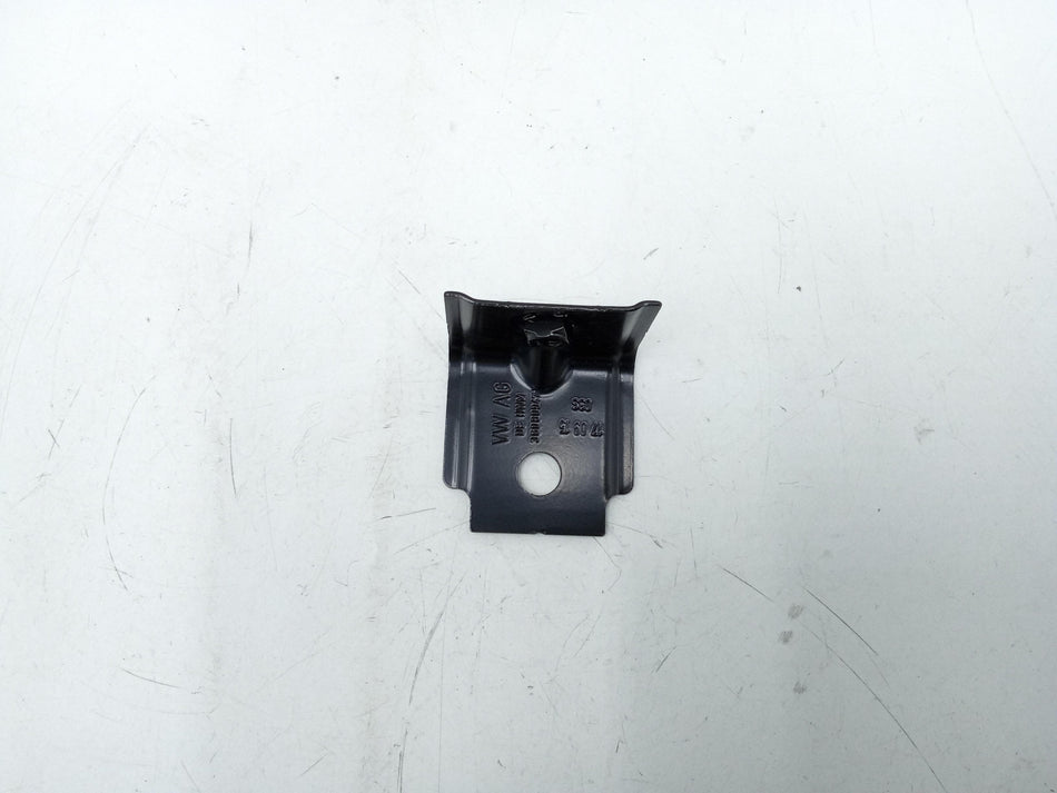 Supporto parafango VOLKSWAGEN Passat Serie B8 (3G2, CB2) (14>)