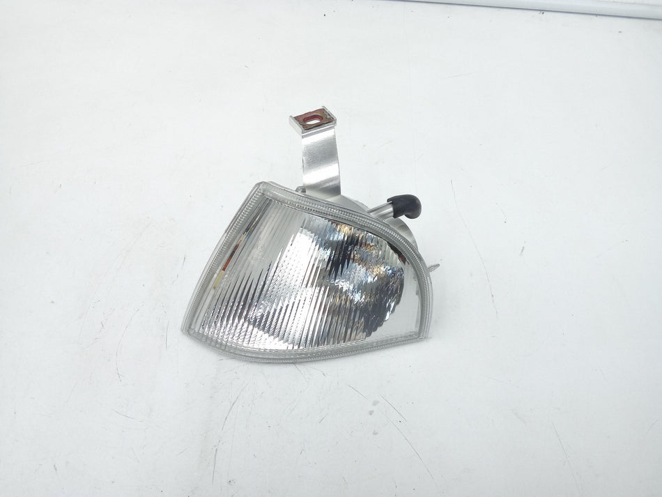 Freccia fanalino ant sx SKODA Octavia Berlina 1° Serie