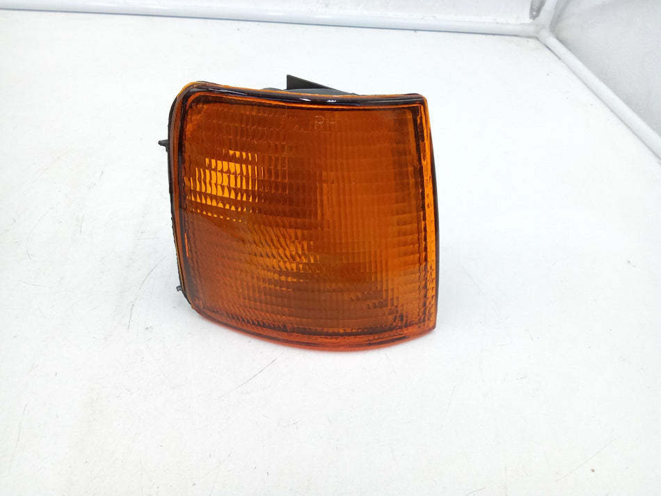 Freccia fanalino ant DX VOLKSWAGEN Passat Berlina 1° Serie