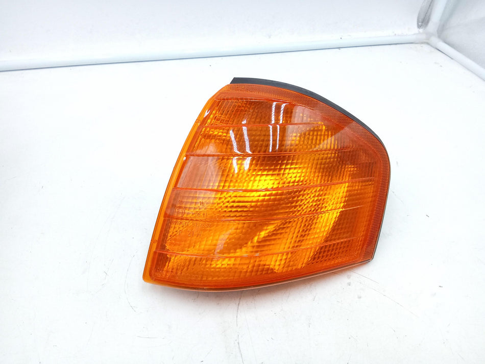 Freccia fanalino ant sx MERCEDES Classe C Berlina W202