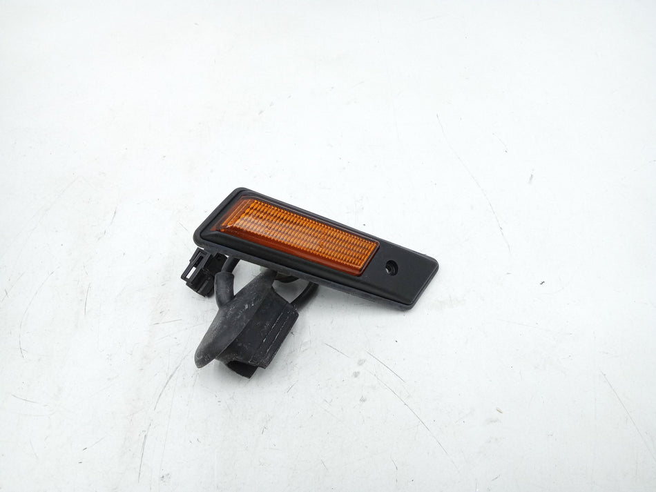 Freccia DX parafango BMW Serie 3 E36 Berlina