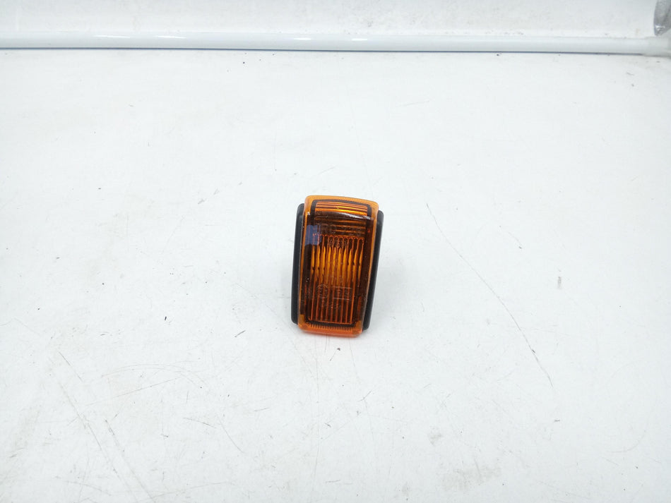 Freccia DX parafango VOLVO 850 Berlina