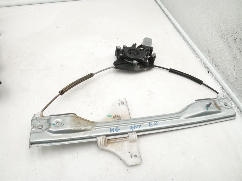 Alzacristallo elettrico ant. DX MG ZS Serie (17>)