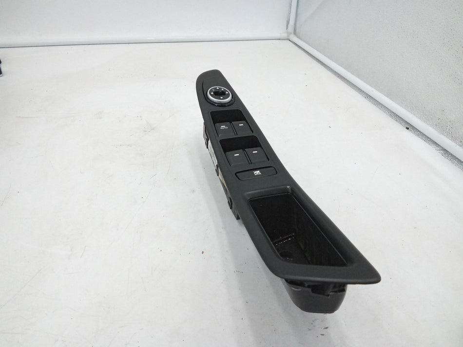 Pulsantiera Anteriore Sinistra HYUNDAI i20 2° Serie