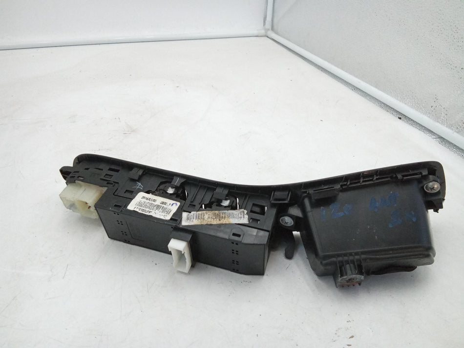Pulsantiera Anteriore Sinistra HYUNDAI i20 2° Serie