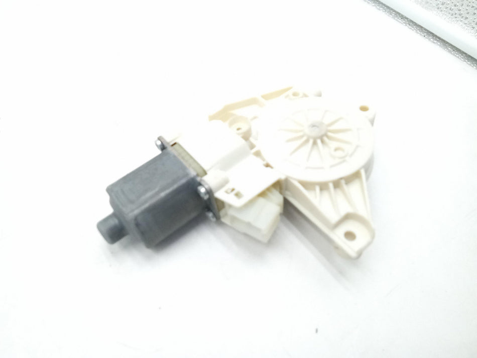 Motorino Alzavetro anteriore destra MERCEDES Classe B W246 2° Serie