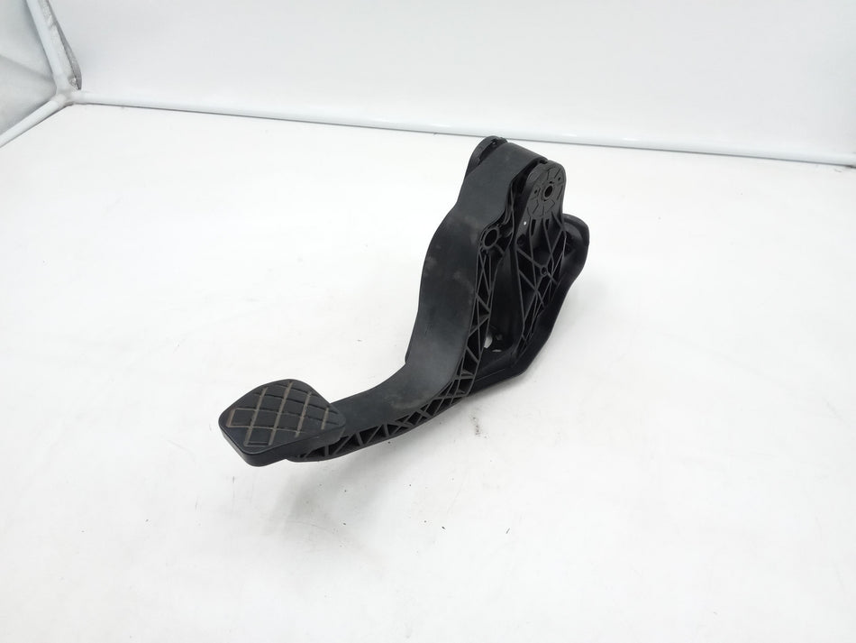 Pedale frizione VOLKSWAGEN Polo 6° Serie