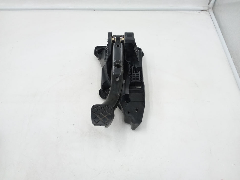 Pedale Freno VOLKSWAGEN Polo 6° Serie