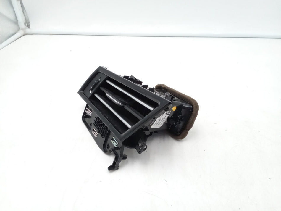 Bocchetta aria cruscotto SX VOLKSWAGEN Passat Variant B8 (3G5, CB5) (14>)