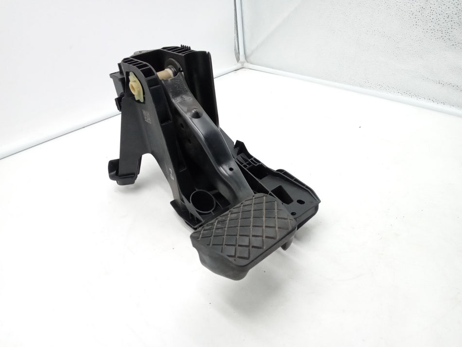 Pedale Freno VOLKSWAGEN Passat Variant B8 (3G5, CB5) (14>)
