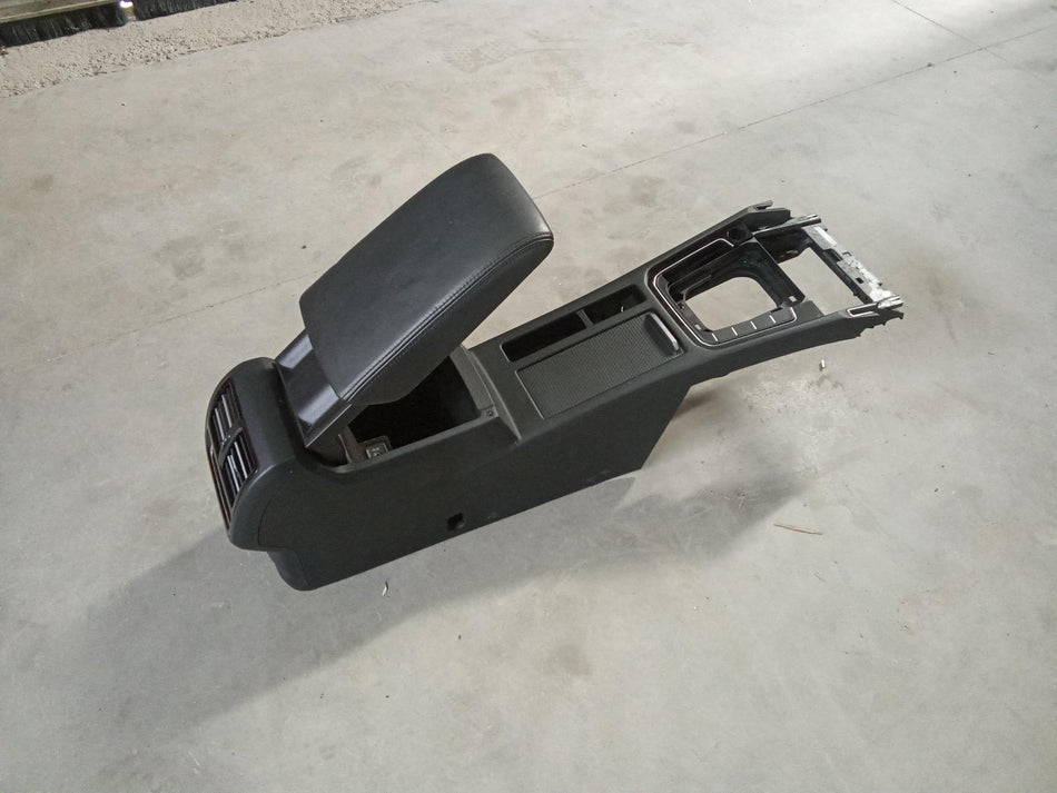 Tunnel consolle centrale VOLKSWAGEN Passat Variant B8 (3G5, CB5) (14>)