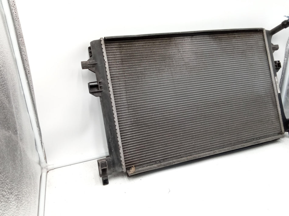 Radiatore acqua supplementare VOLKSWAGEN Passat Variant B8 (3G5, CB5) (14>)
