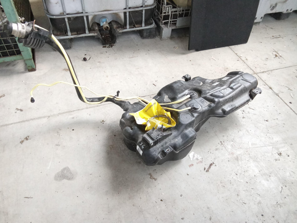 Serbatoio carburante VOLKSWAGEN Polo 6° Serie