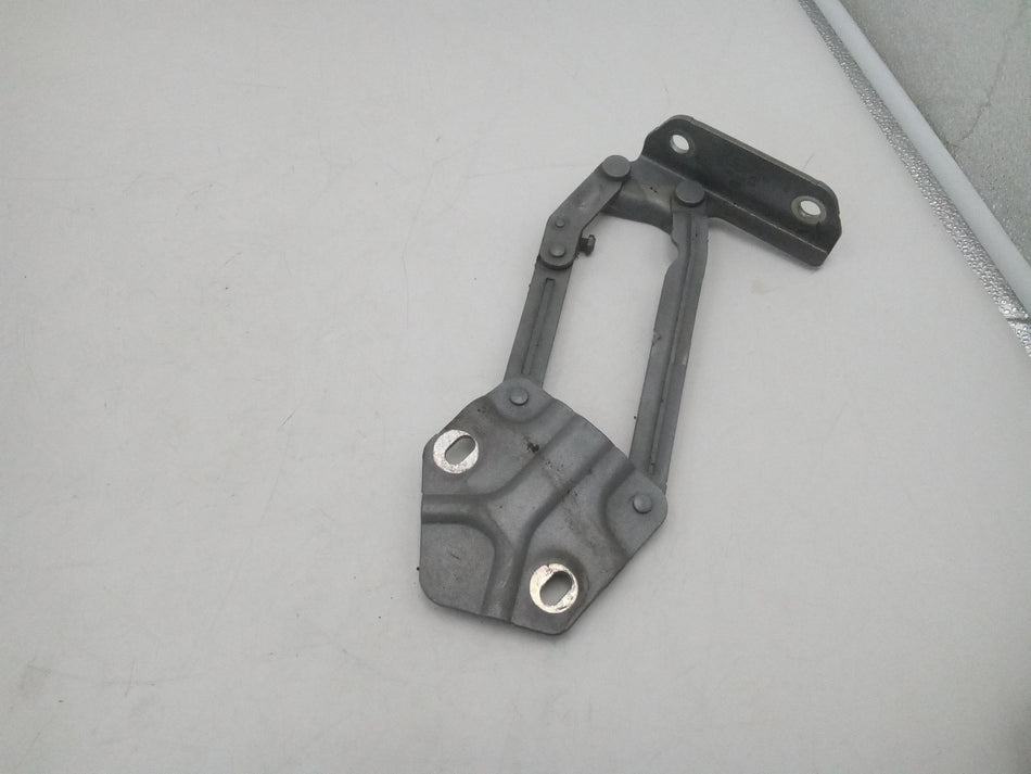 Cerniera cofano anteriore SX VOLKSWAGEN Touran 3° Serie