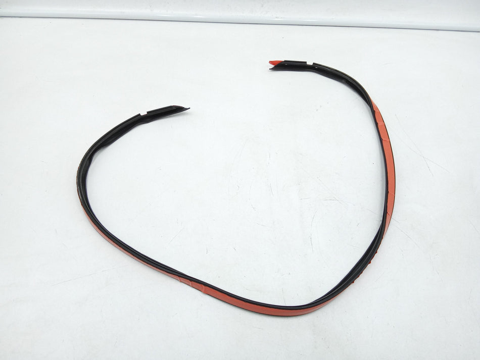 Guarnizione paraurti anteriore VOLVO V40 Serie (12>15)