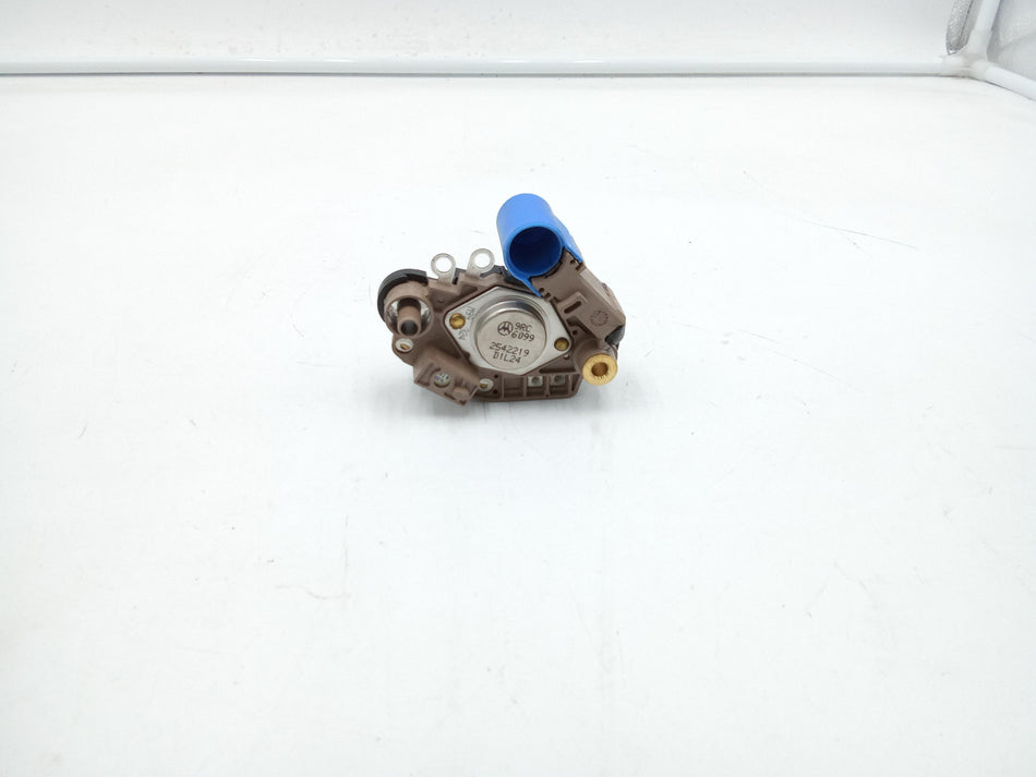 Regolatore alternatore BMW Serie 3 E36 Berlina