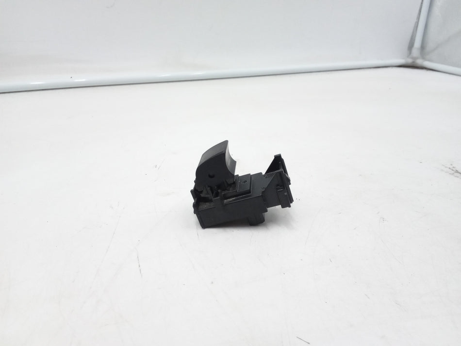 Pulsantiera Anteriore Destra LEXUS UX Serie (19>)