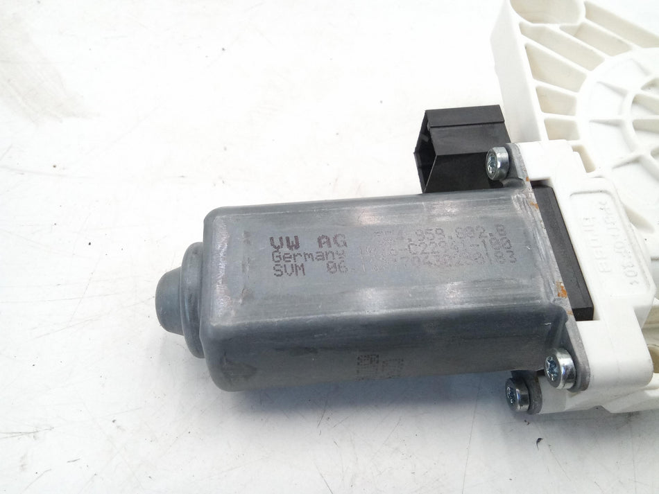 Motorino Alzavetro anteriore destra VOLKSWAGEN Golf 7 Berlina (12>)