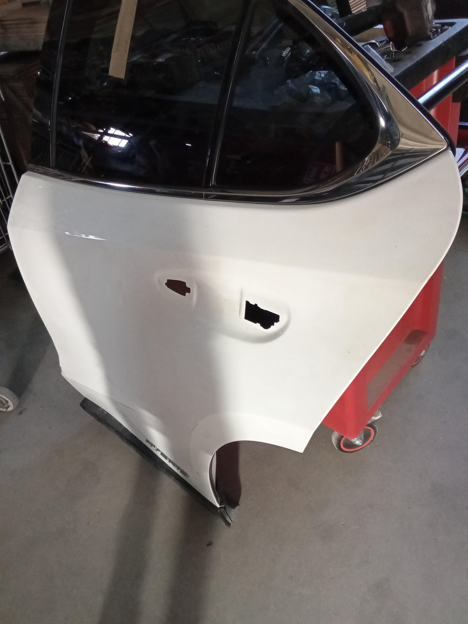 Portiera Posteriore Sinistra LEXUS UX Serie (19>)