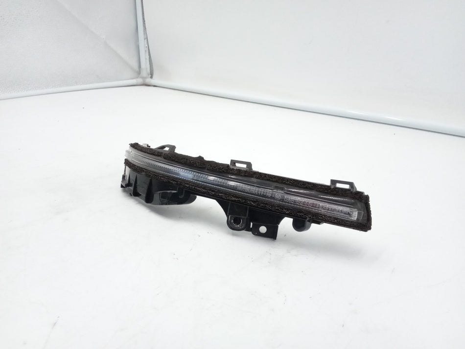 Freccia specchietto retrovisore DX LEXUS UX Serie (19>)